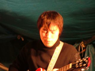 2003-11-24 20:33:28